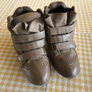 • wedge sneakers •